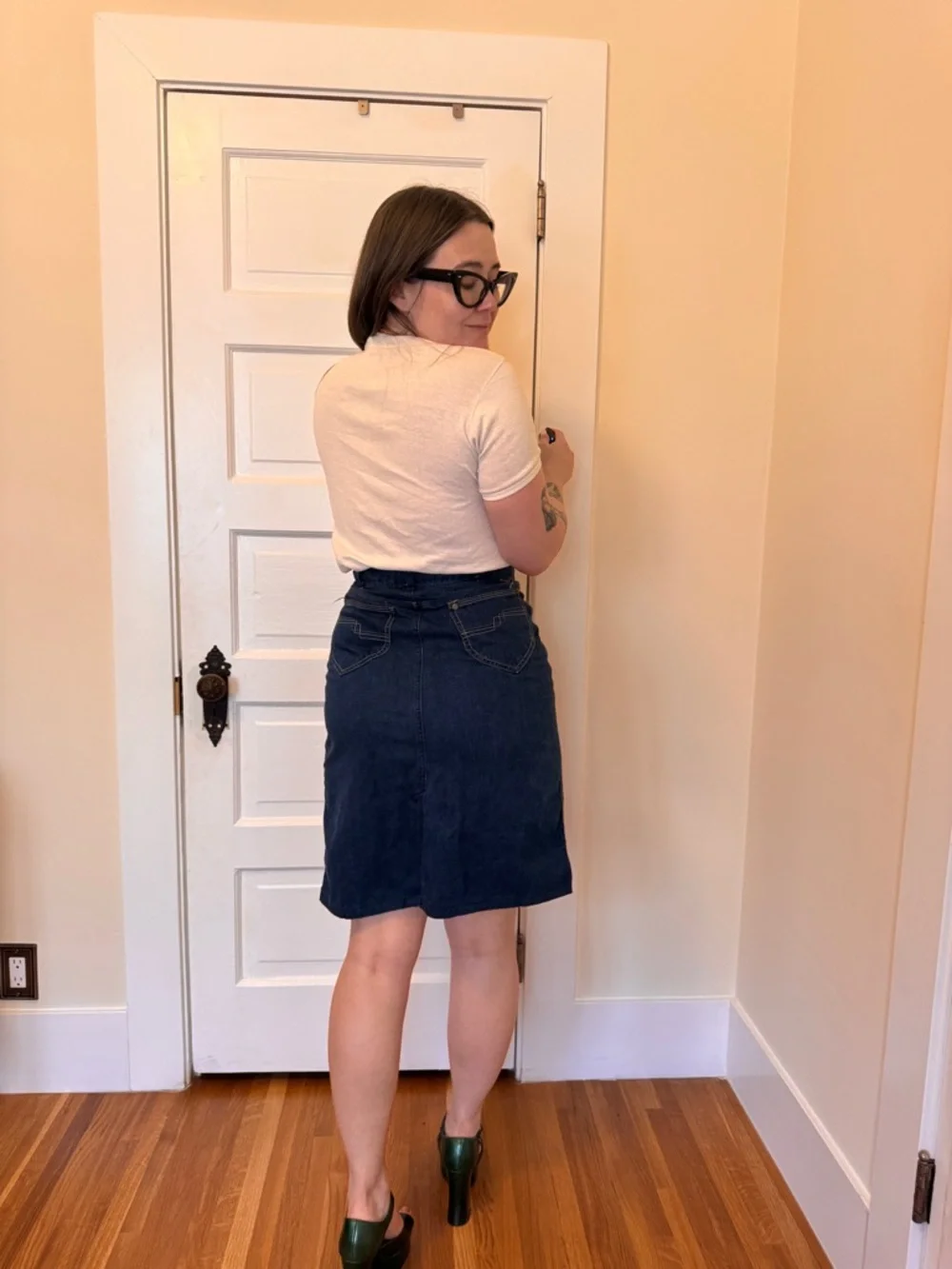 70s Vintage Dark Wash Denim Landlubber Pencil Skirt Sz M - Picture 2 of 10
